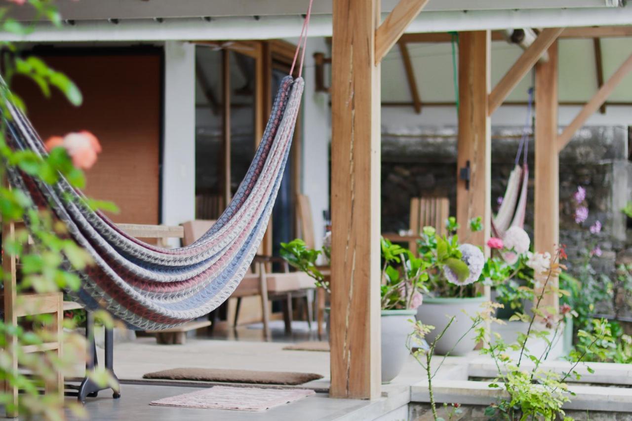The One Ella Bed & Breakfast Exterior photo